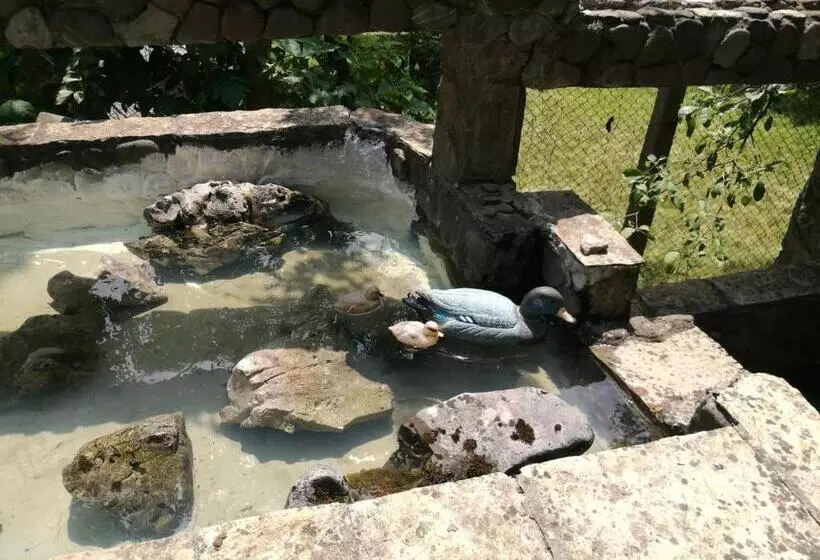 Aamiaismajoitus (B&B) самостоятелни стаи в къща за гости балкан