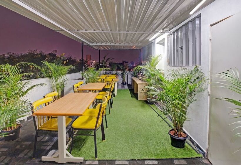 Hotell Treebo White Inn