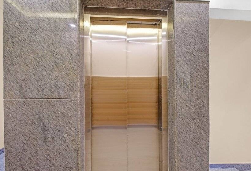 Hotell Treebo White Inn