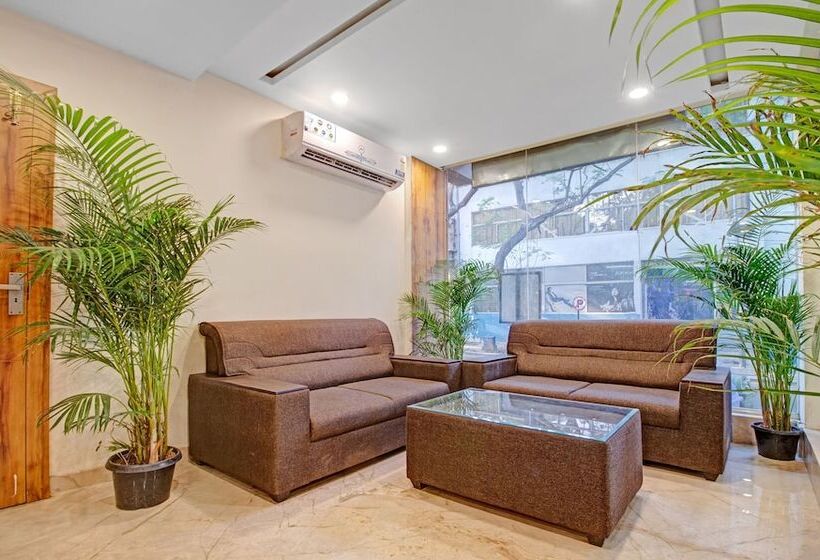 Hotell Treebo White Inn