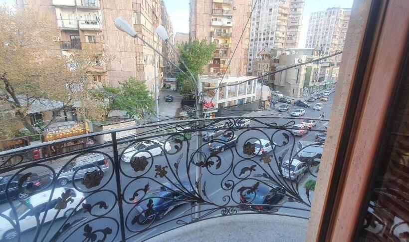 پانسیون Guest House Yerevan