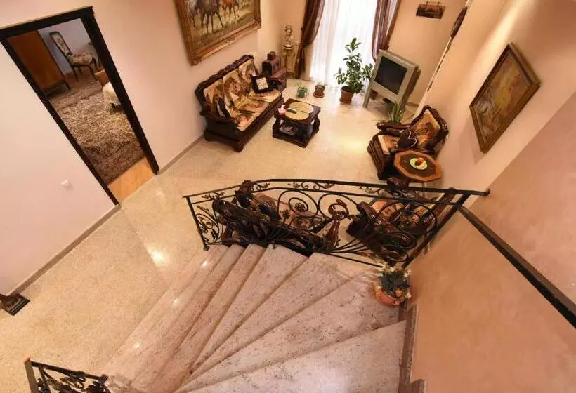 پانسیون Guest House Yerevan