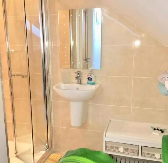 Majatalo Loft Room @ Sean And Janes