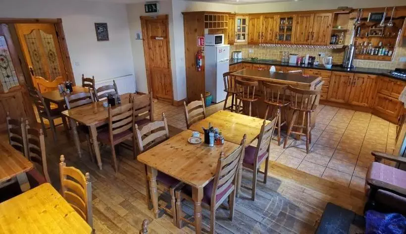 住宿加早餐  Aras Ghleann Cholm Cille