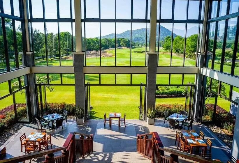 ホテル Angsana Lang Co