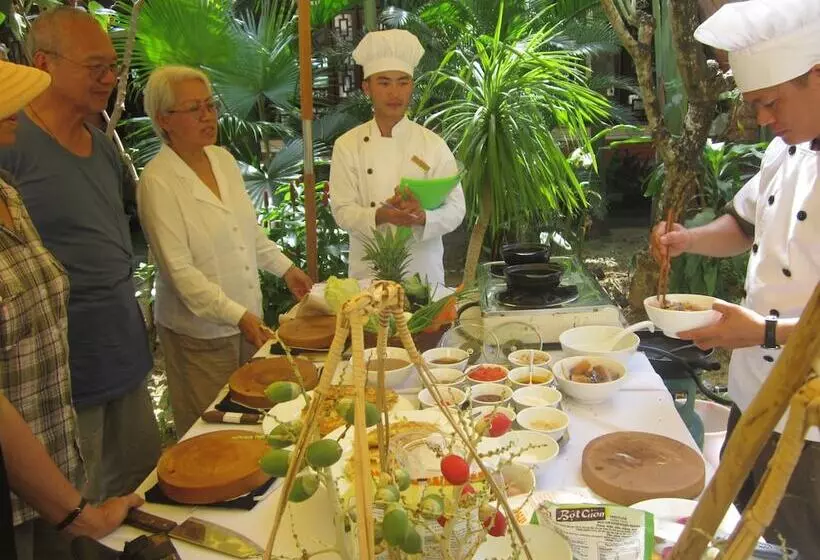 هتل Bach Dang Hoi An