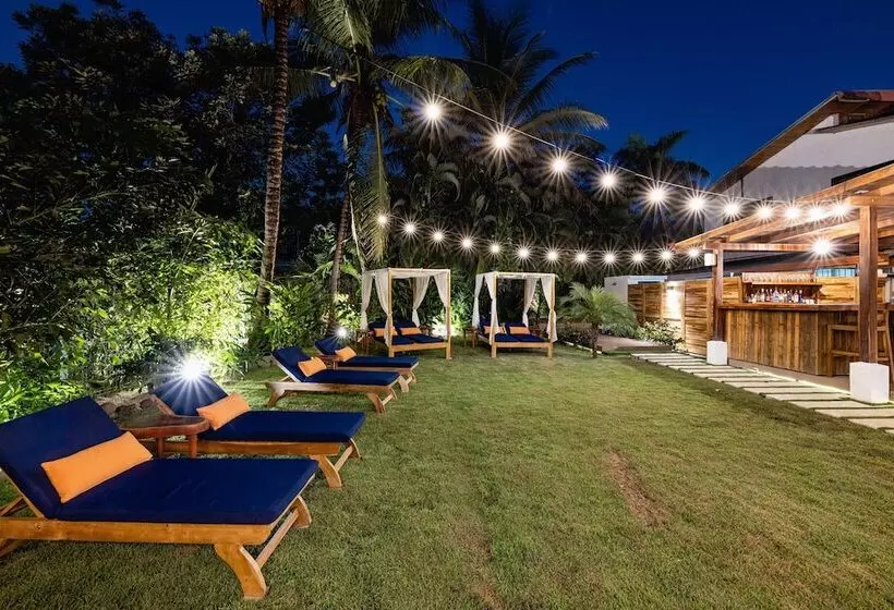 Hotel Cafe Playa Negra