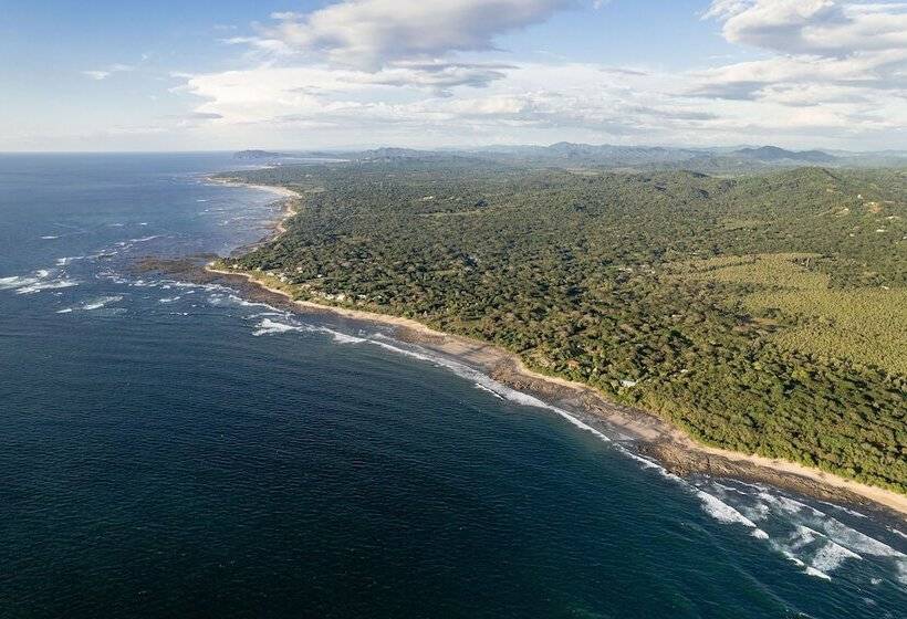 فندق Cafe Playa Negra