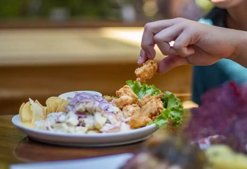 Hotel Cafe Playa Negra