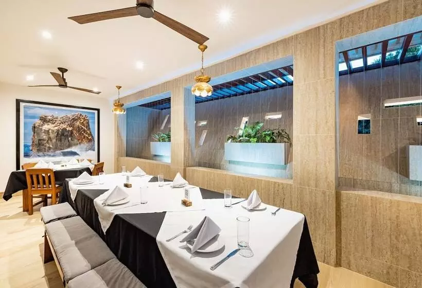 Hotel Cafe Playa Negra