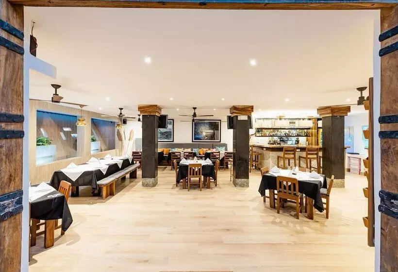 Hotel Cafe Playa Negra