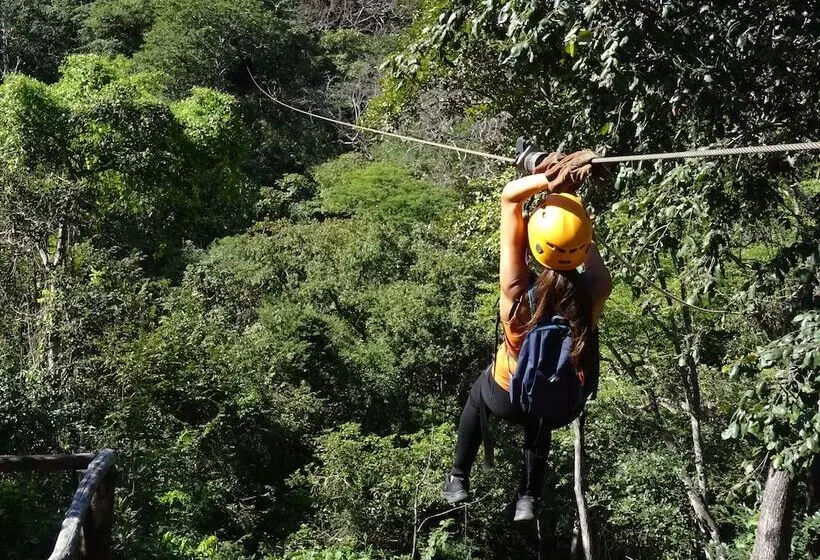 Hotel Cafe Playa Negra