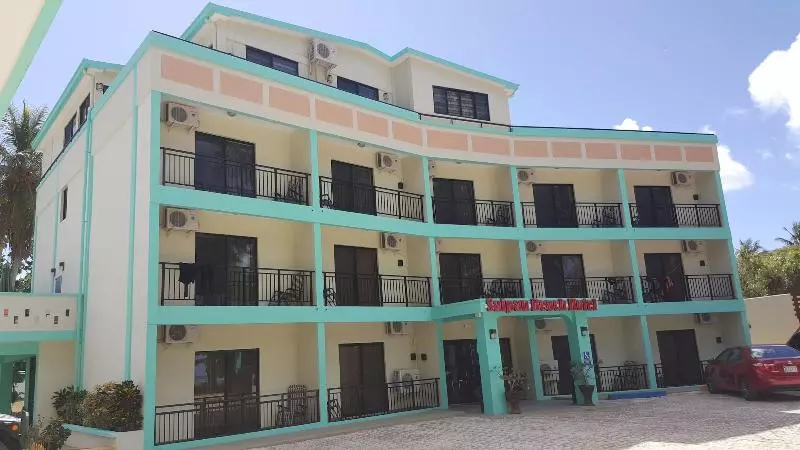 Hotel Chalan Kanoa Beach