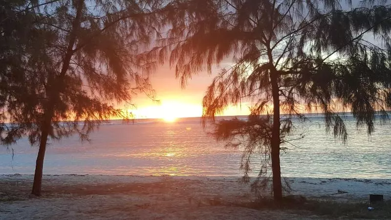 Hotel Chalan Kanoa Beach