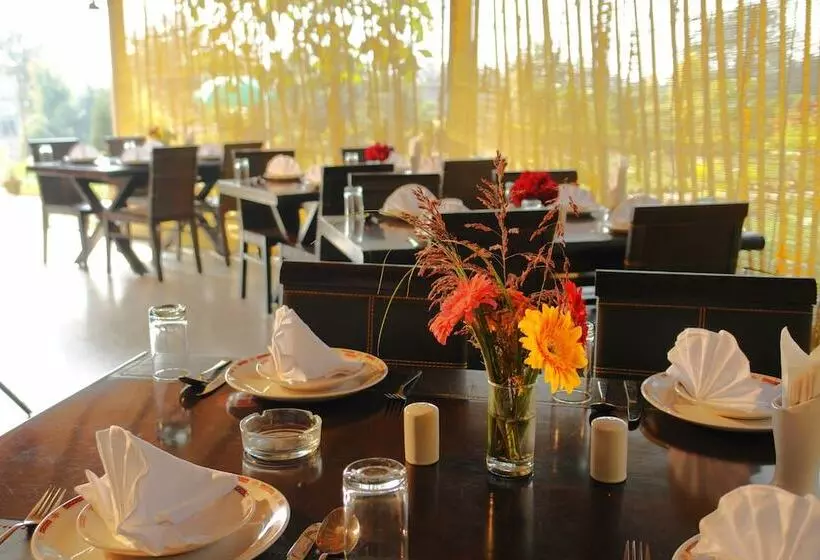 ホテル Click Resort Corbett Tiger Den