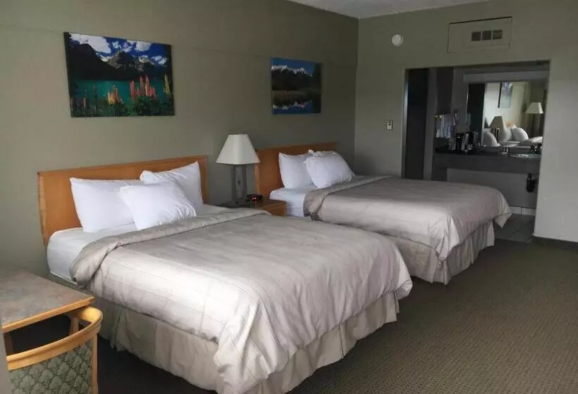 酒店 Days Inn By Wyndham Golden