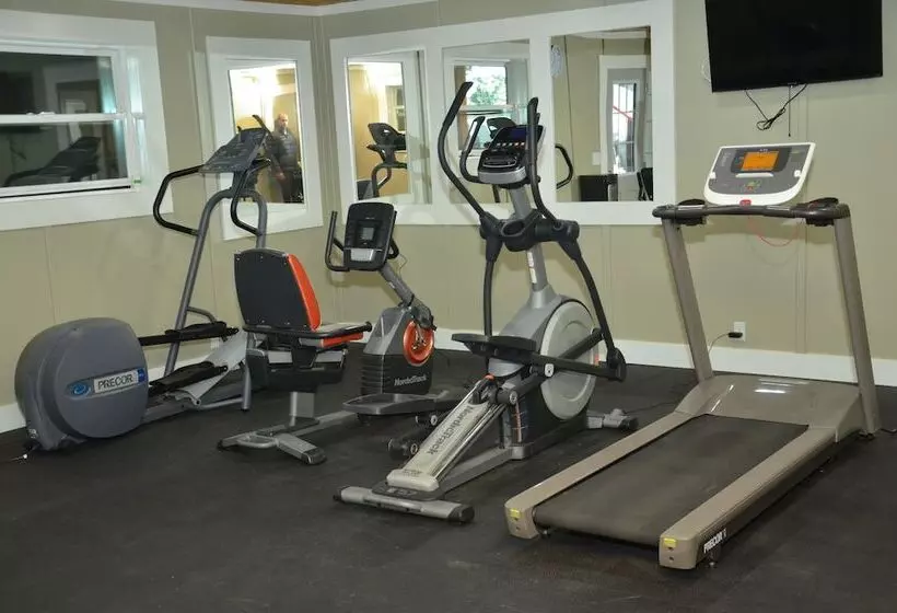 酒店 Days Inn By Wyndham Golden