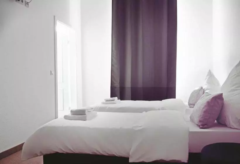 هتل Dingdong Bonn City Apartments