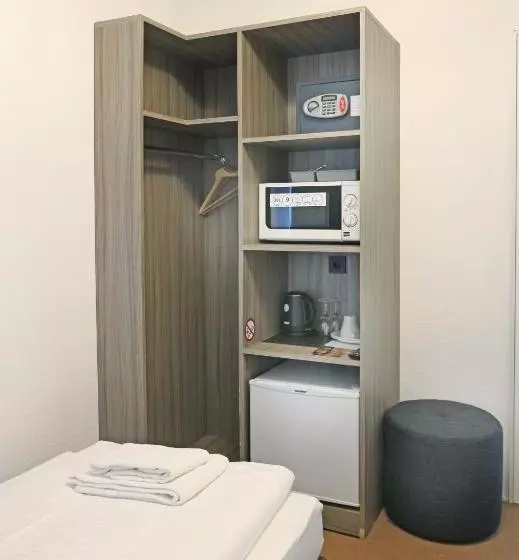 هتل Dingdong Bonn City Apartments