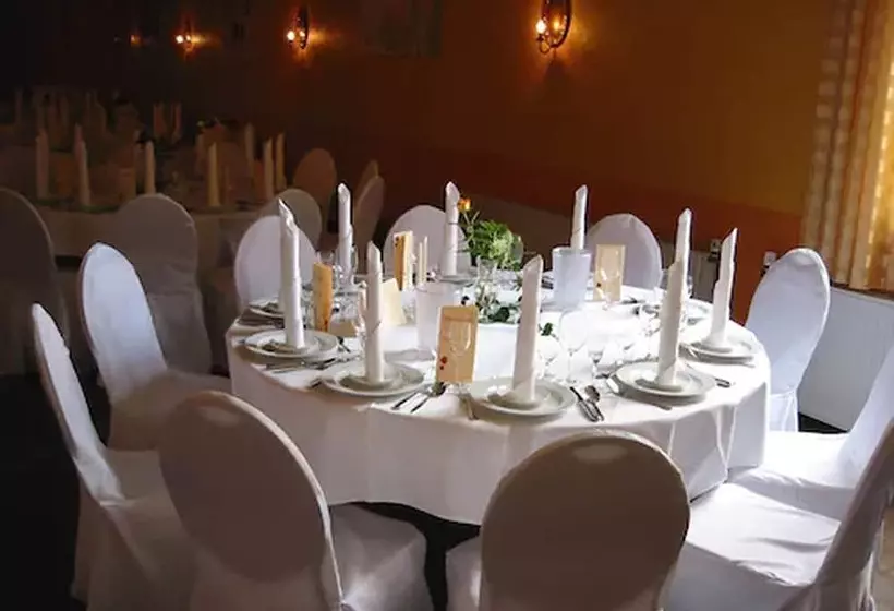 فندق Im Schützenhof, Jever