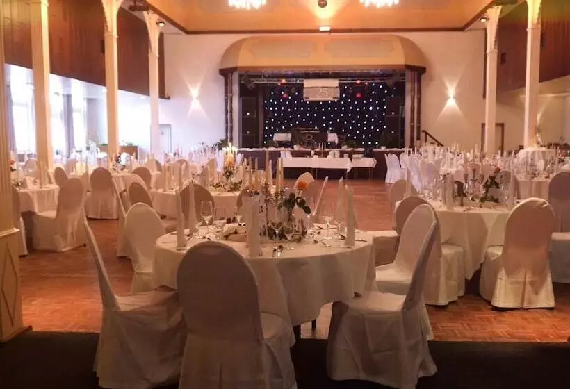 فندق Im Schützenhof, Jever