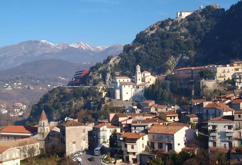 فندق Isola Di Lauria