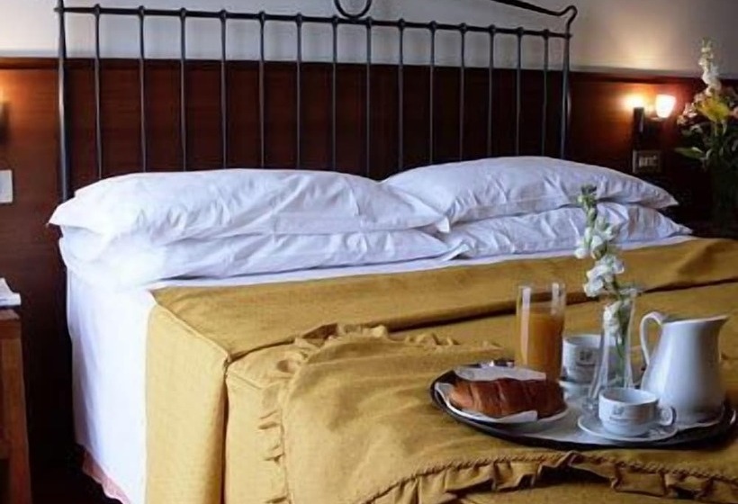 فندق Isola Di Lauria