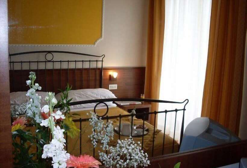 فندق Isola Di Lauria