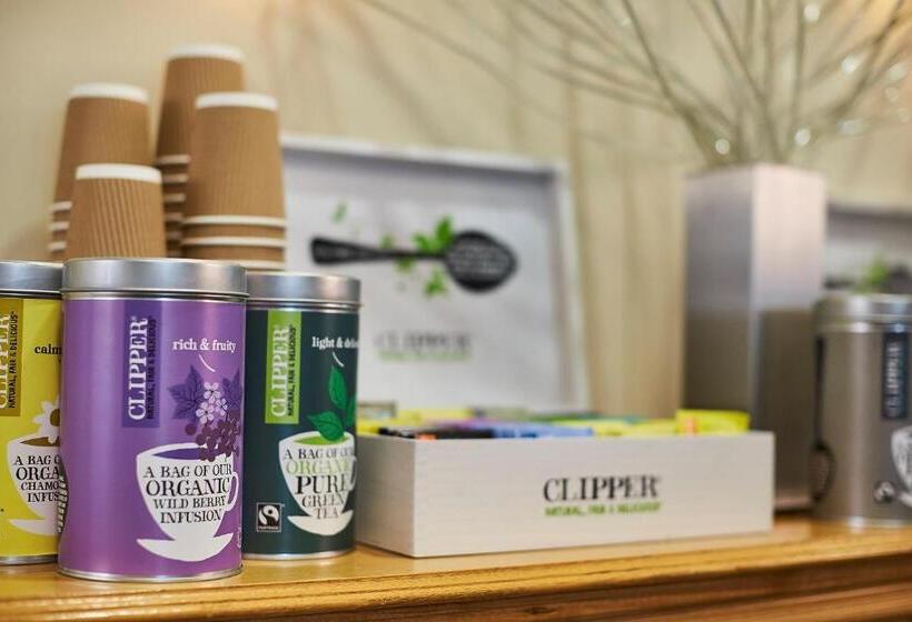 בית מלון כפרי Kents Hill Park Training & Conference Centre