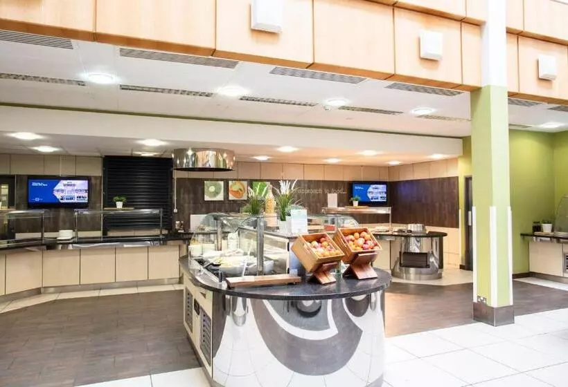 Hotel Kents Hill Park Training & Conference Centre