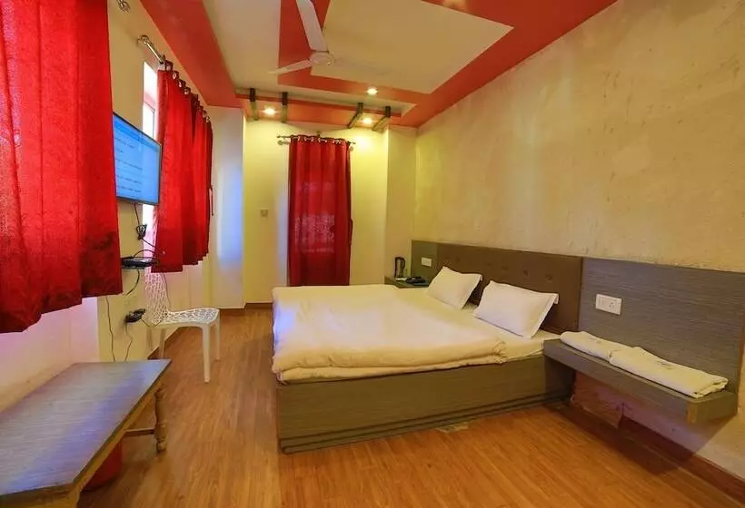 ホテル Mamta Palace
