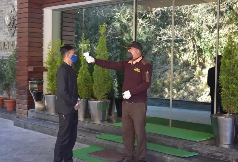 هتل Marina Shimla First Designer Boutique