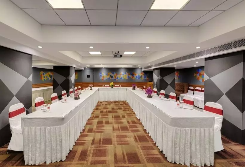 هتل Marina Shimla First Designer Boutique