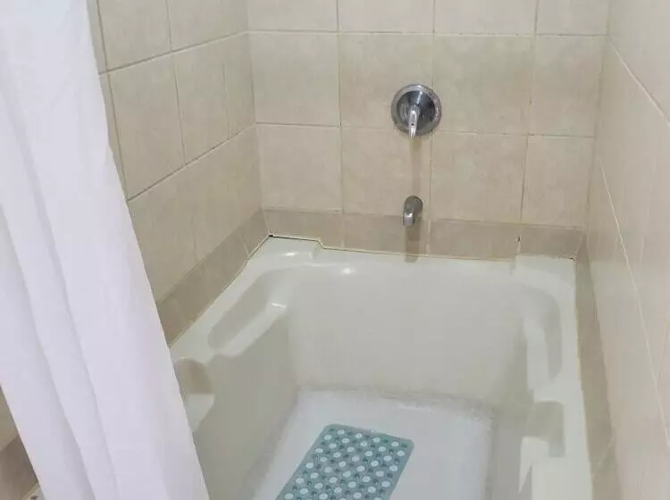 فندق Monte Campana Heredia