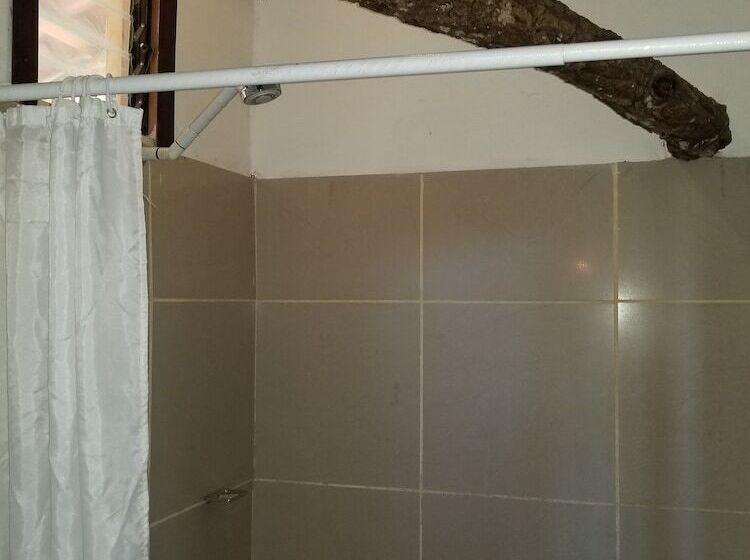 هتل Monte Campana Heredia