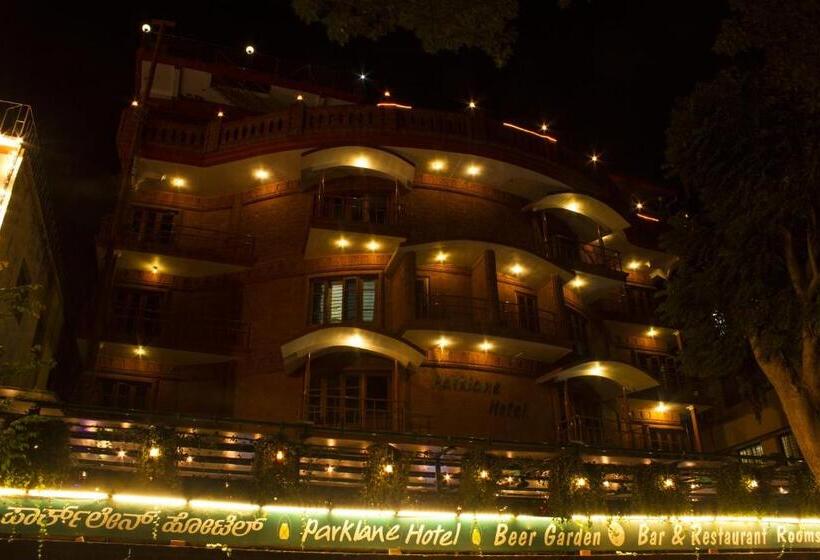 هتل Parklane
