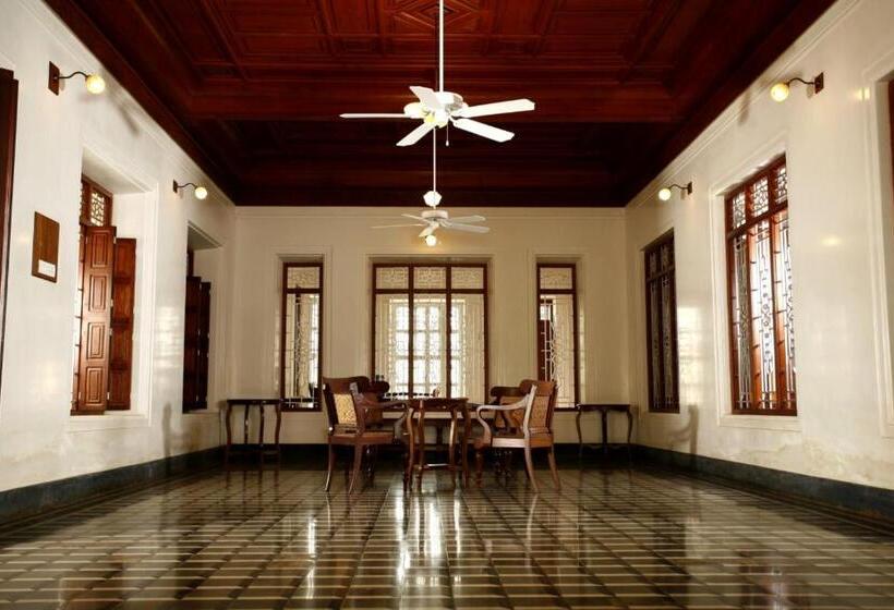 בית מלון כפרי Visalam Chettinad Palace   A Cgh Earth Experience