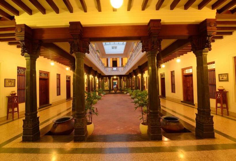 בית מלון כפרי Visalam Chettinad Palace   A Cgh Earth Experience