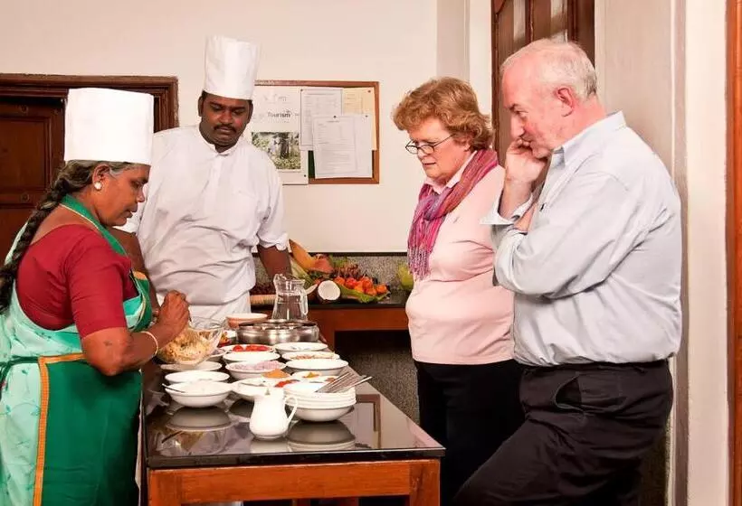 Отель Visalam Chettinad Palace A Cgh Earth Experience