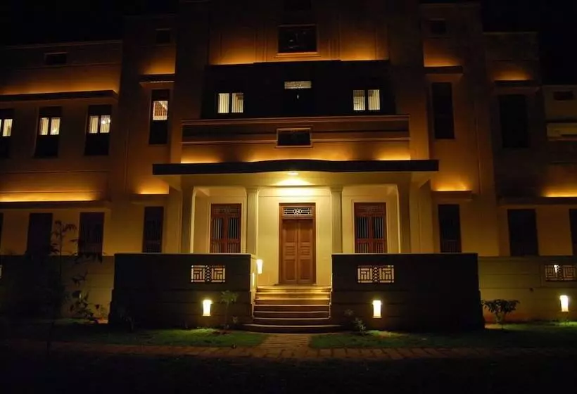 Отель Visalam Chettinad Palace A Cgh Earth Experience