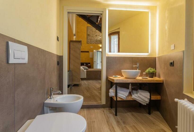 مبيت وإفطار Borgo Petrarca