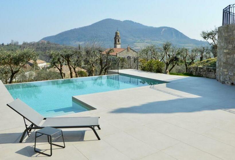 مبيت وإفطار Borgo Petrarca