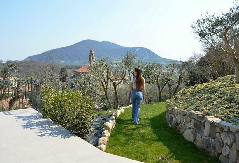 مبيت وإفطار Borgo Petrarca