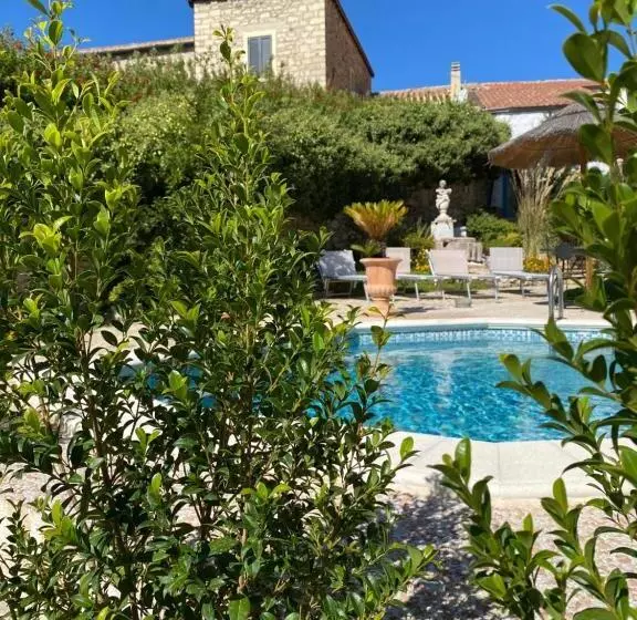 ベッドアンドブレックファースト Sa Domu De Don Ninnu Bed Breakfast