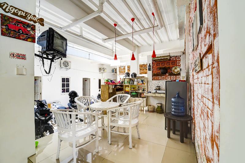 فندق Oyo 91173 Guesthouse King Puntodewo