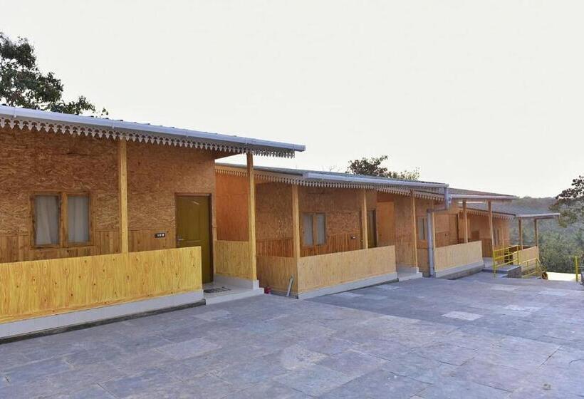 Hotel Santanas Wooden Cottages