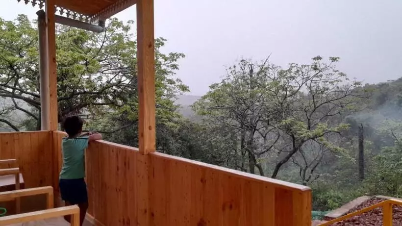 هتل Santanas Wooden Cottages