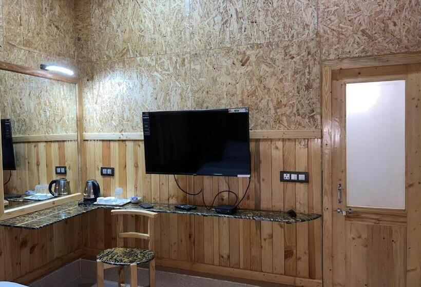 Hotel Santanas Wooden Cottages