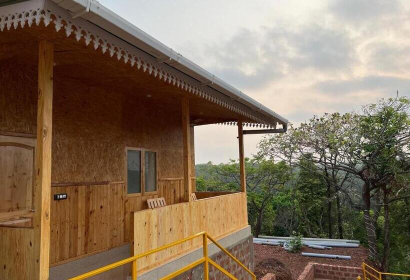 Hotel Santanas Wooden Cottages