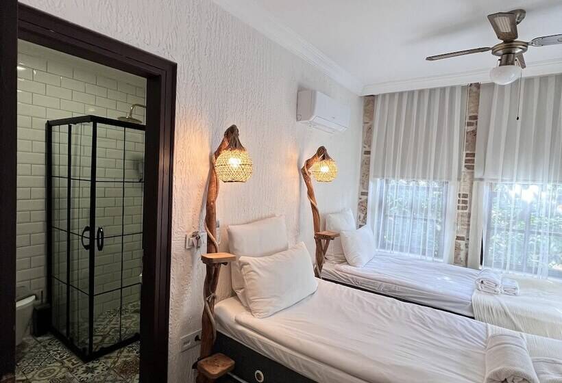 هتل Villa Citronella Boutique